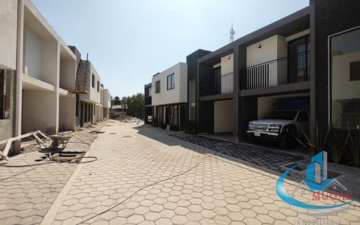 SE VENDE CASA AL SUR DE PUEBLA, SAN ISIDRO CASTILLOTLA, PUEBLA
