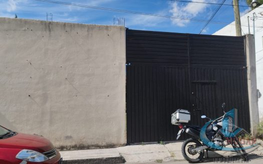 BODEGA CON PATIO EN RENTA EN AMOZOC