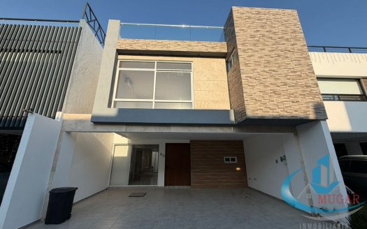 CASA EN VENTA LOMAS DE ANGELOPOLIS III PARQUE MEDITERRANEO