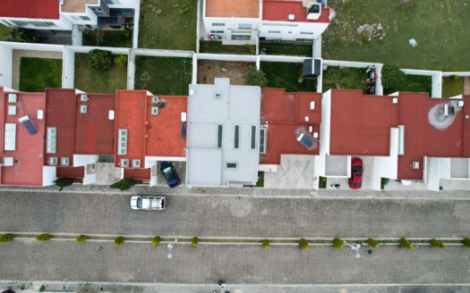 CASA EN VENTA DENTRO DE EXCLUSIVO CLUSTER EN HARAS DEL BOSQUE